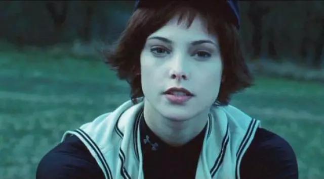 La tenue de baseball de Alice Cullen (Ashley Greene) dans Twilight