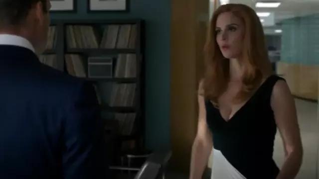 Roland Mouret Sleeveless Colorblock Pleated Dress worn by Donna Paulsen (Sarah Rafferty) in Suits (S06E09) (S06E09)