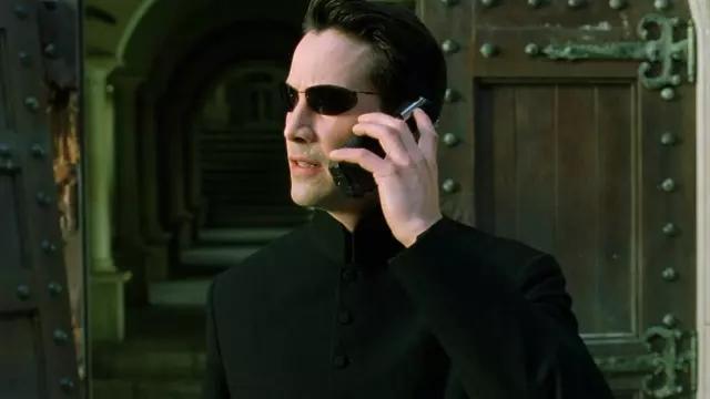 Samsung SPH-N270 de Neo (Keanu Reeves) dans The Matrix Reloaded
