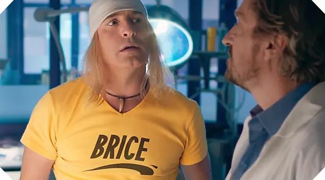 The yellow t-shirt de Brice de Nice (Jean Dujardin) in Brice 3